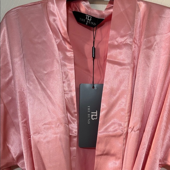 Satin robe - Picture 2 of 2